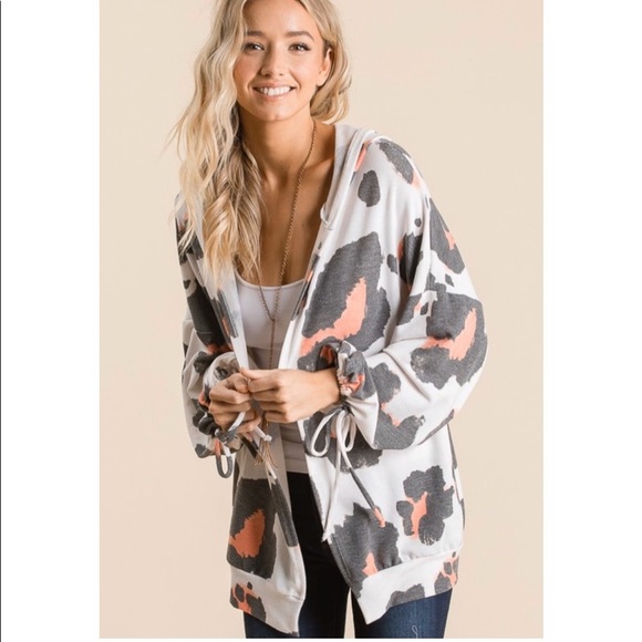 LAST 1! OPEN FRONT HOODED CARDIGAN🛍 - Picture 2 of 7